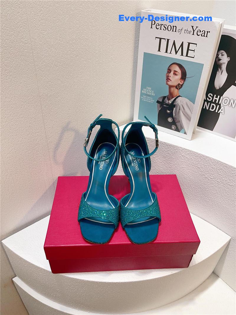 valentino spring summer versatile sandals