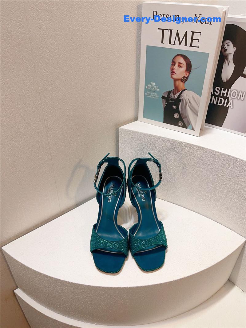 valentino spring summer versatile sandals