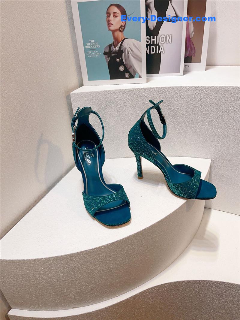 valentino spring summer versatile sandals