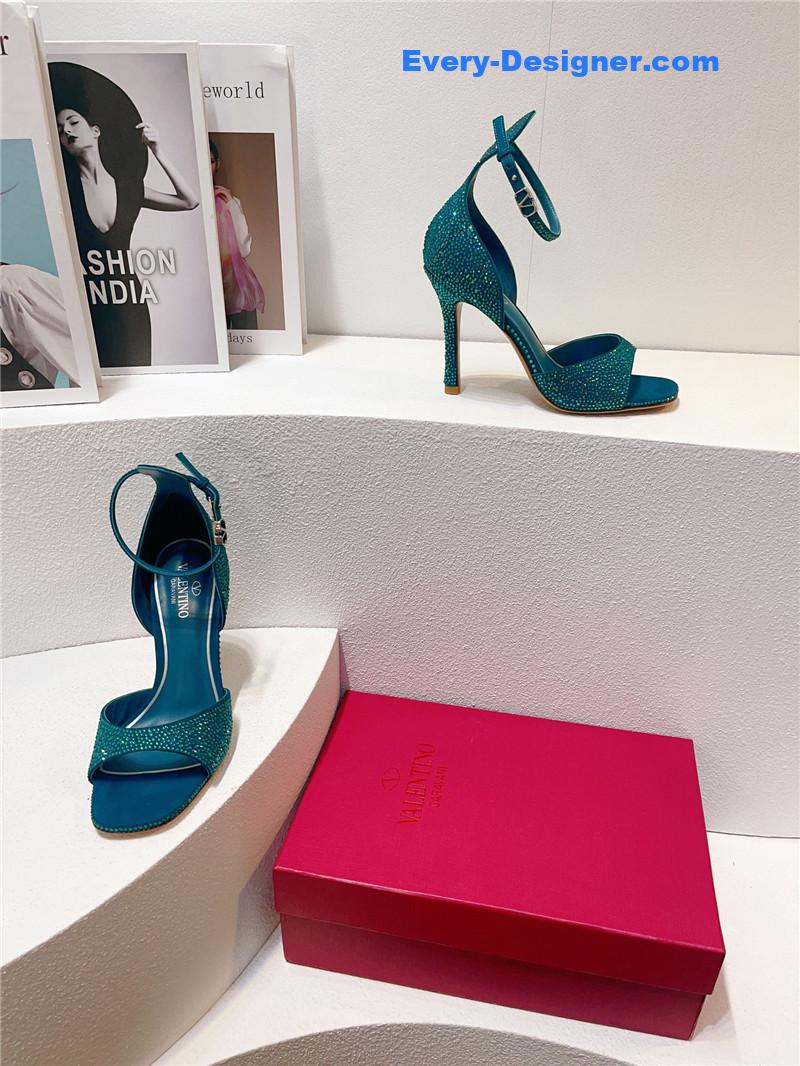 valentino spring summer versatile sandals