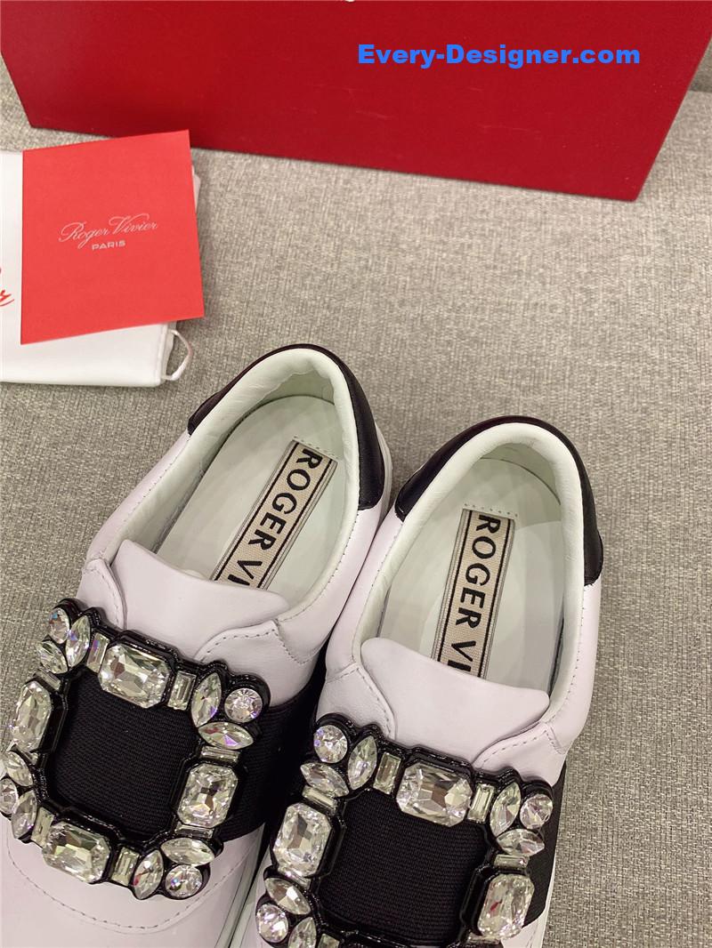 roger vivier new D1am0nd buckle casual shoes