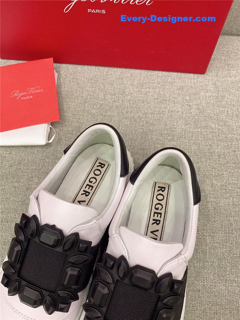 roger vivier new D1am0nd buckle casual shoes