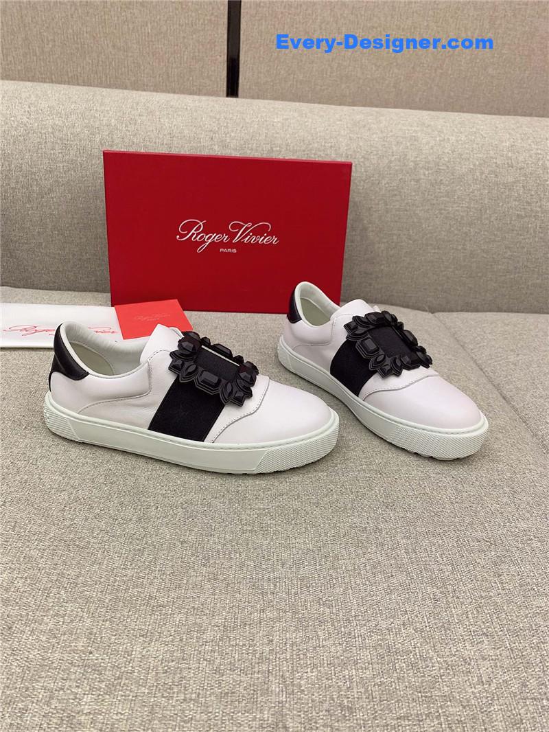 roger vivier new D1am0nd buckle casual shoes