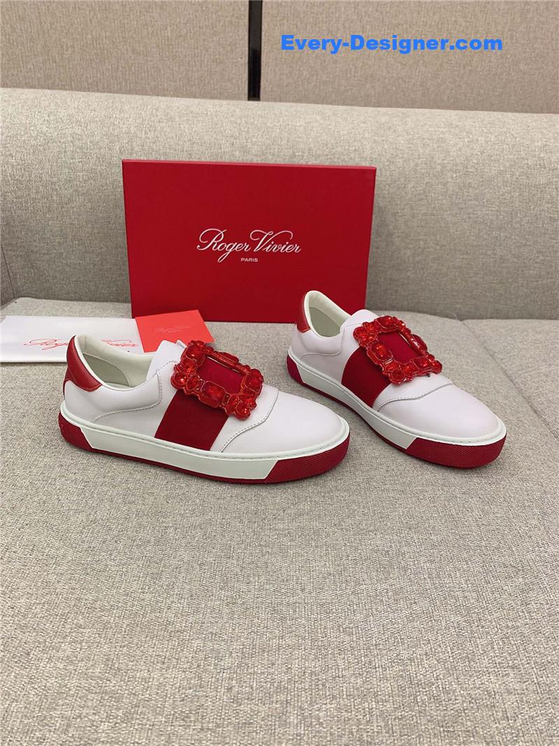 Roger vivier new diamond buckle casual shoes