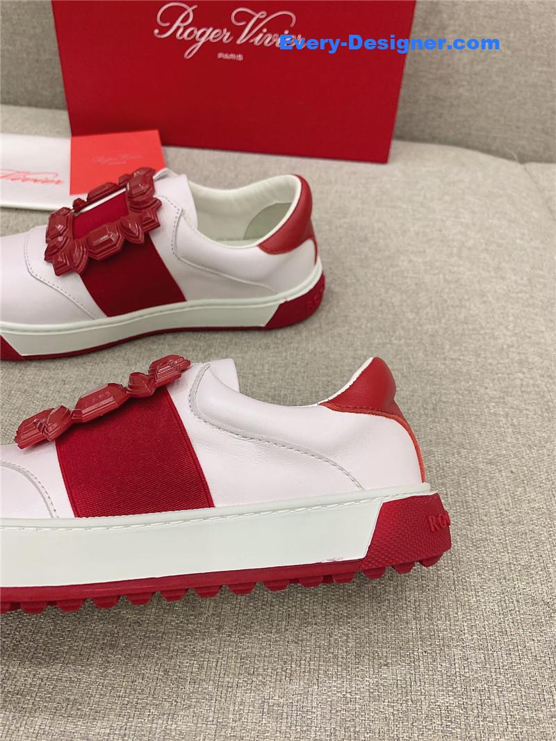 Roger vivier new diamond buckle casual shoes