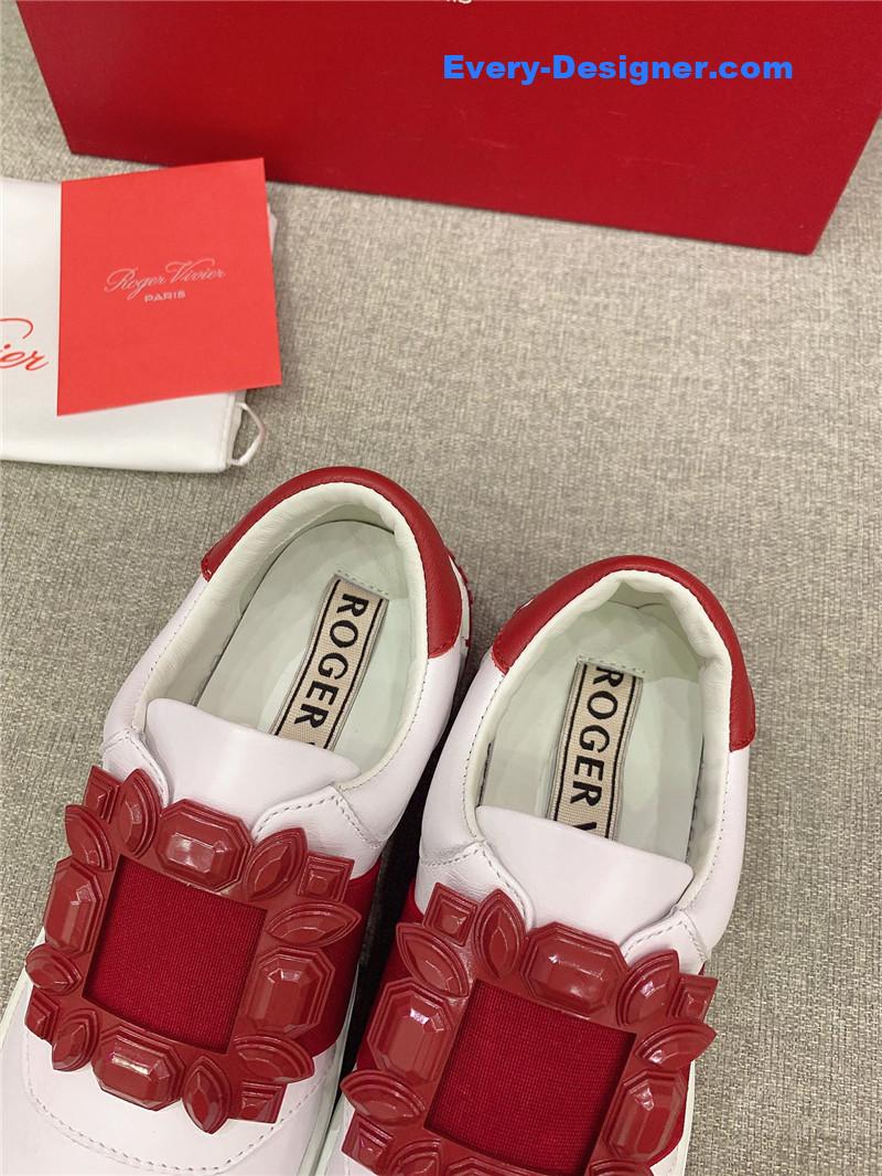 Roger vivier new diamond buckle casual shoes