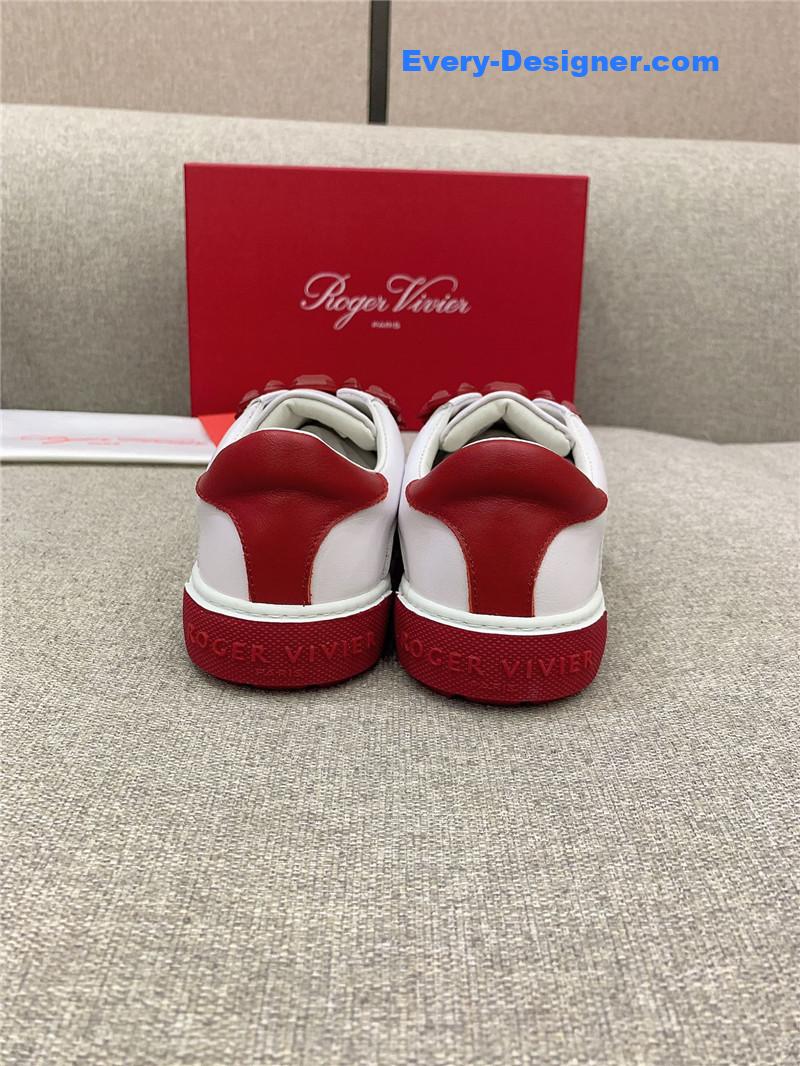 Roger vivier new diamond buckle casual shoes