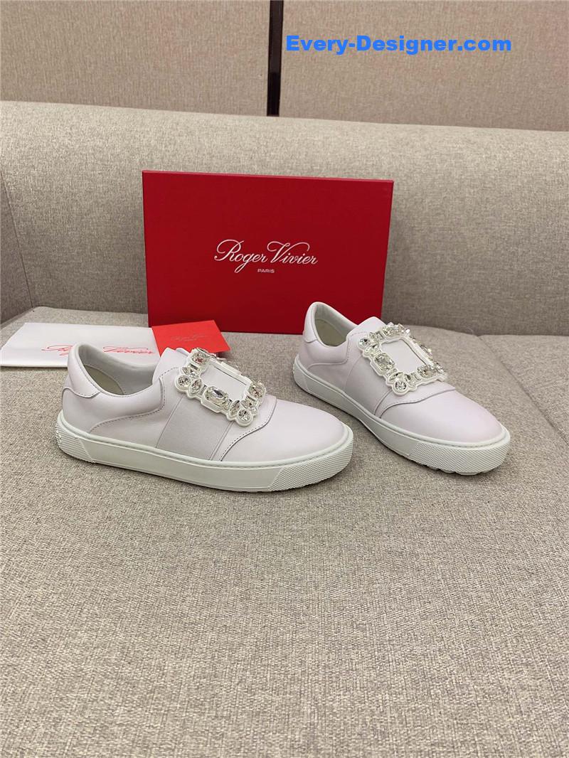 Roger vivier new diamond buckle casual shoes