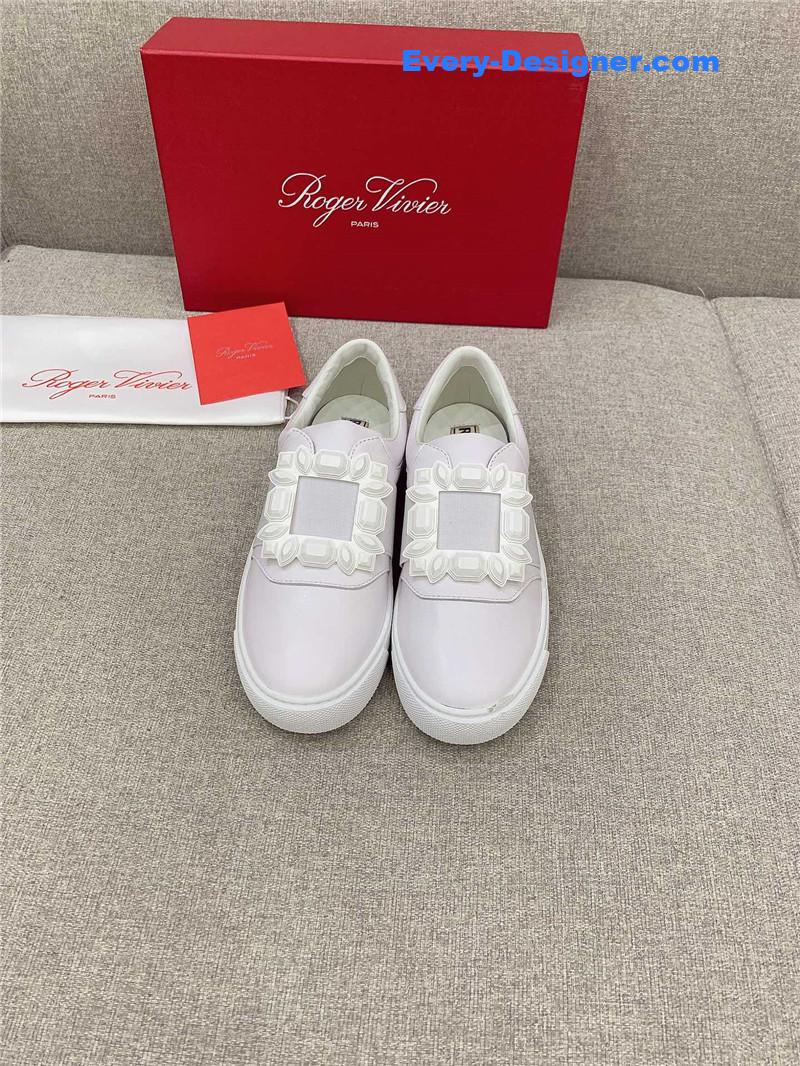 Roger vivier new diamond buckle casual shoes