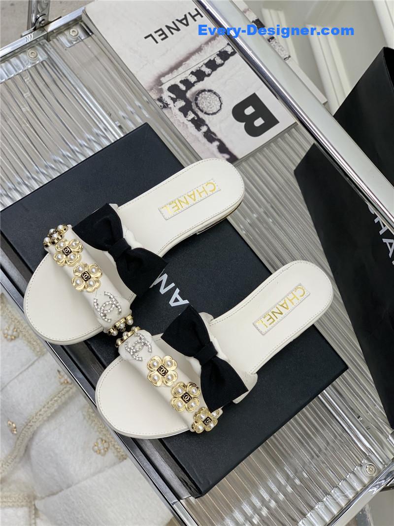 CC sheepskin lozenge slippers