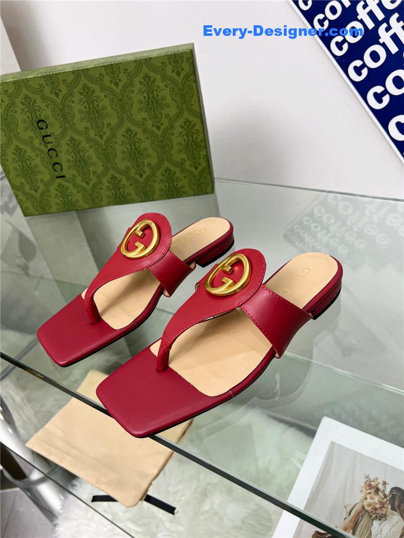 Gucci flat heel slippers