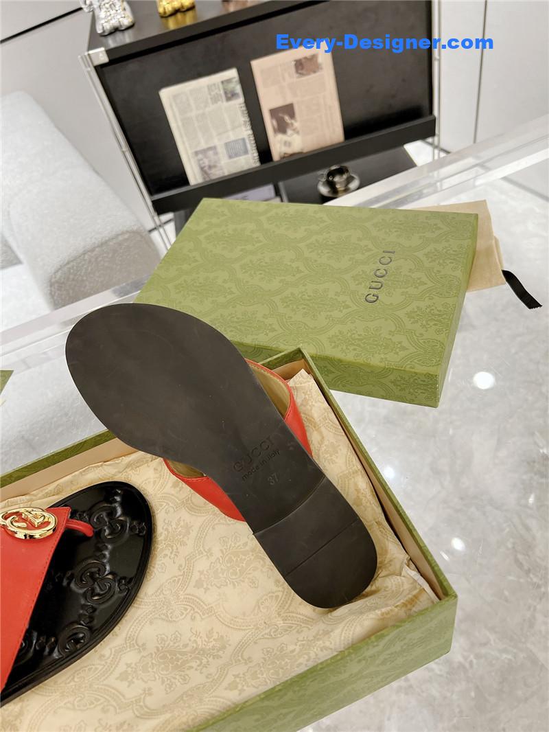 Gvc*1 interlocking double g flip flops