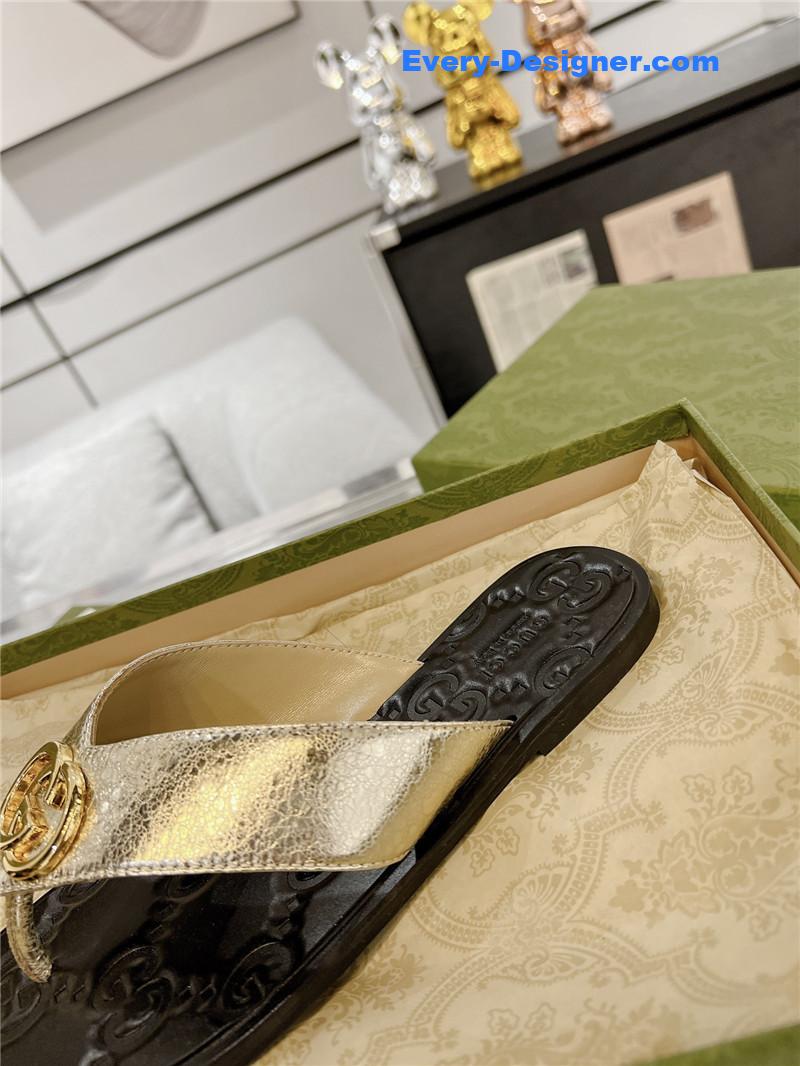 Gvc*1 interlocking double g flip flops