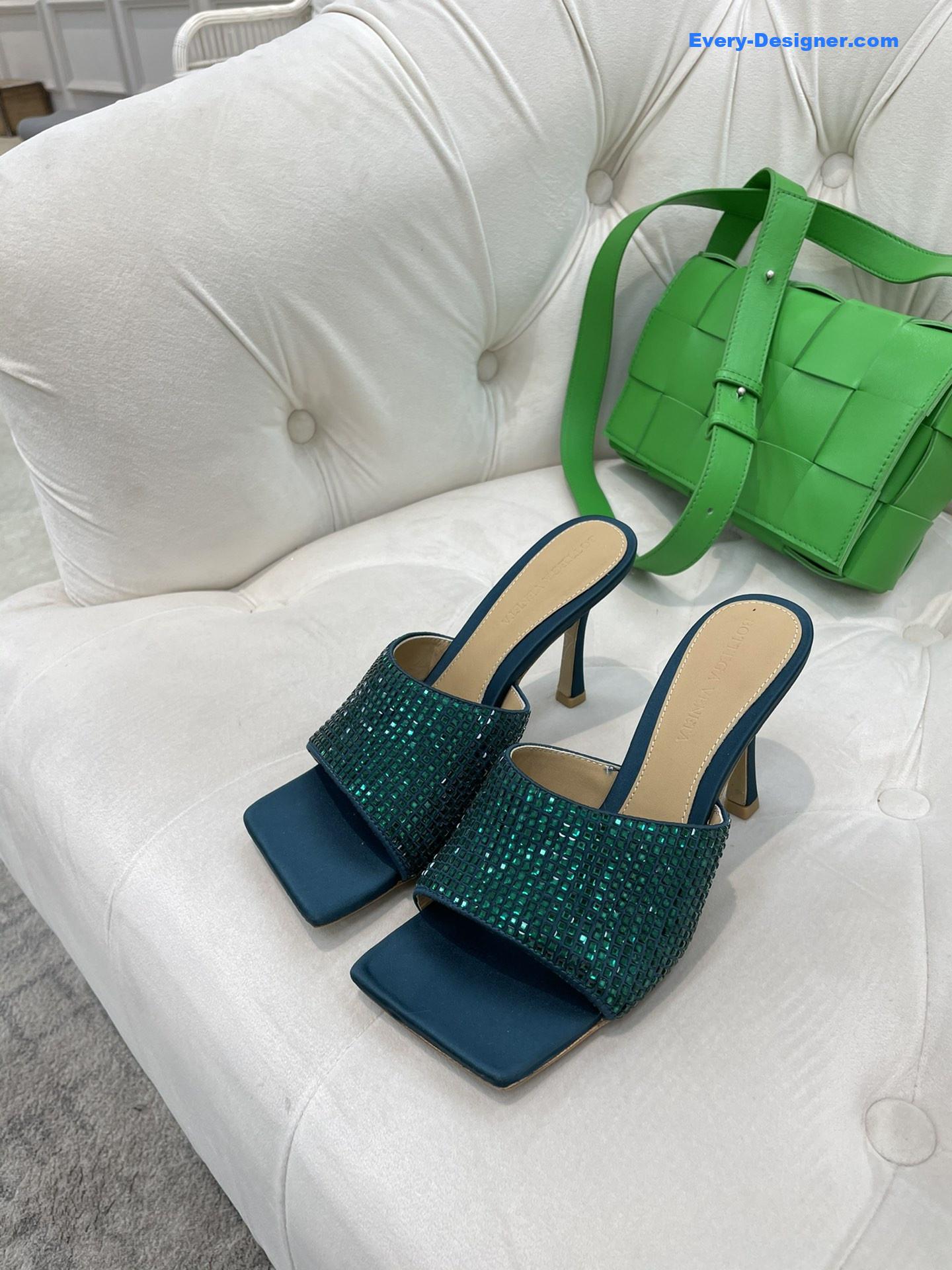 Bottega Veneta new square diamond slippers