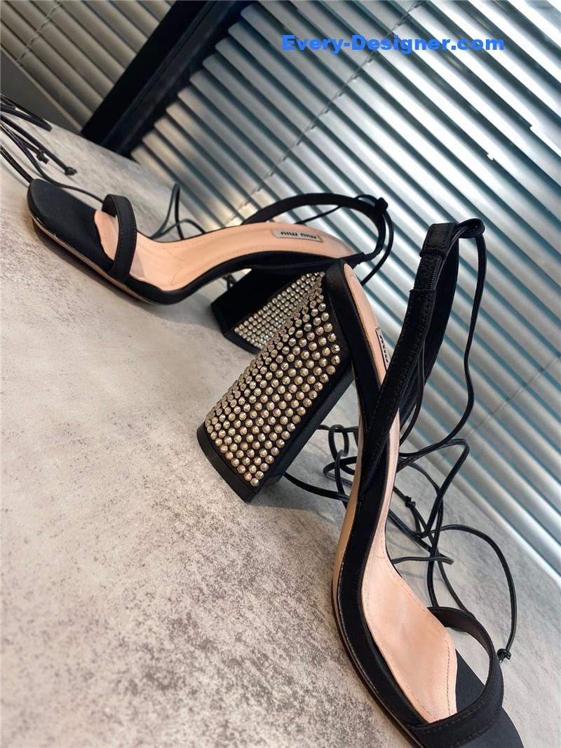 MIUMIU new one word with high heel dragging