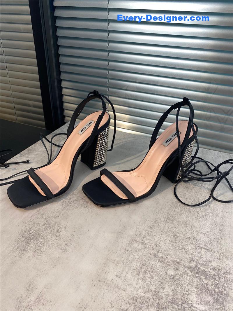 MIUMIU new one word with high heel dragging