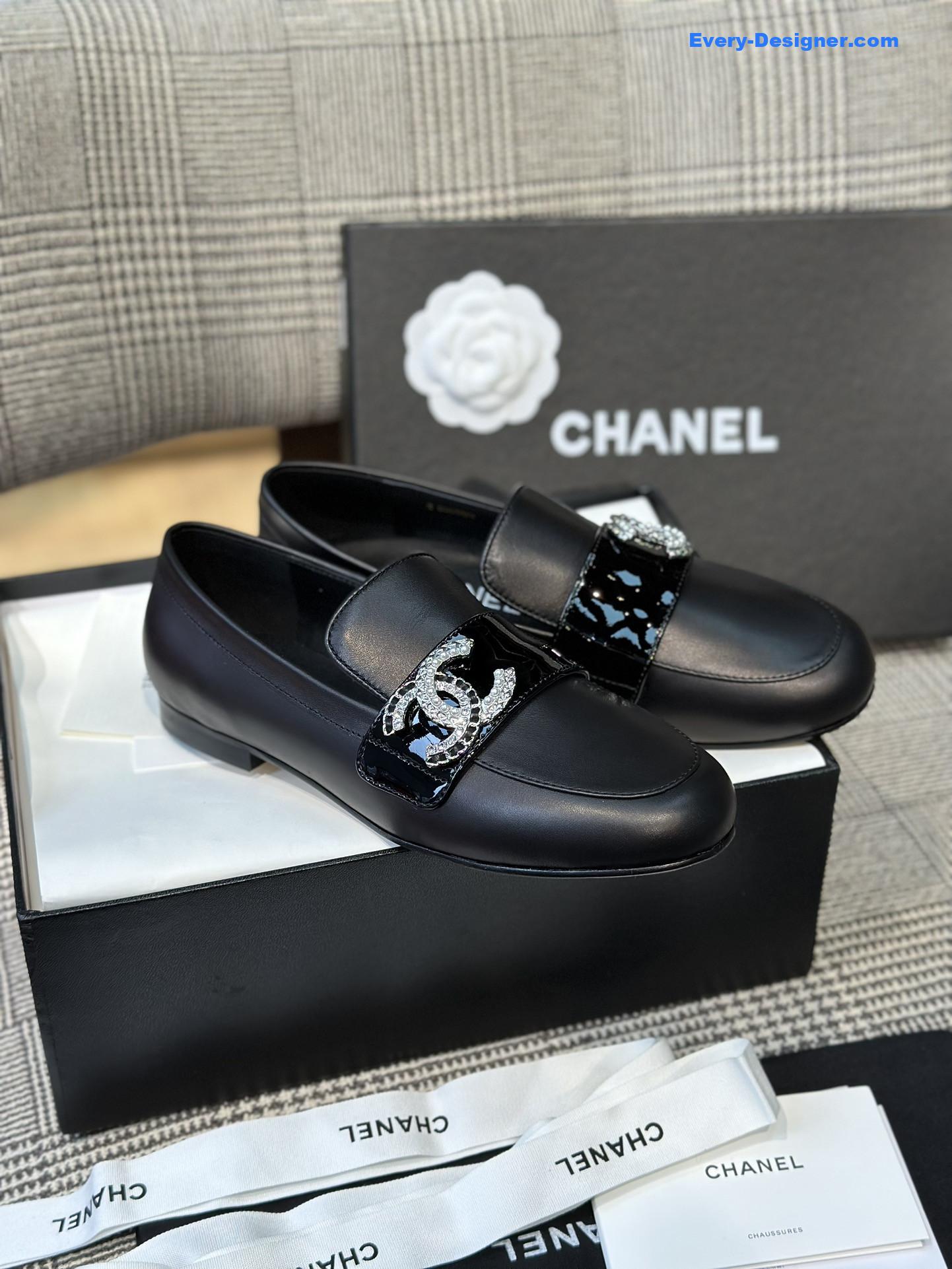 CC spring and summer crystal double c loafers