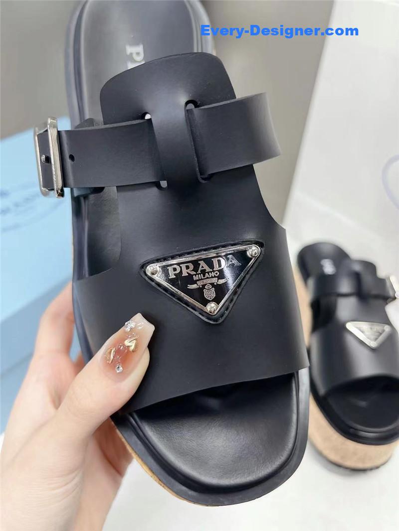Pra*a zigzag roman braid platform rubber sandals