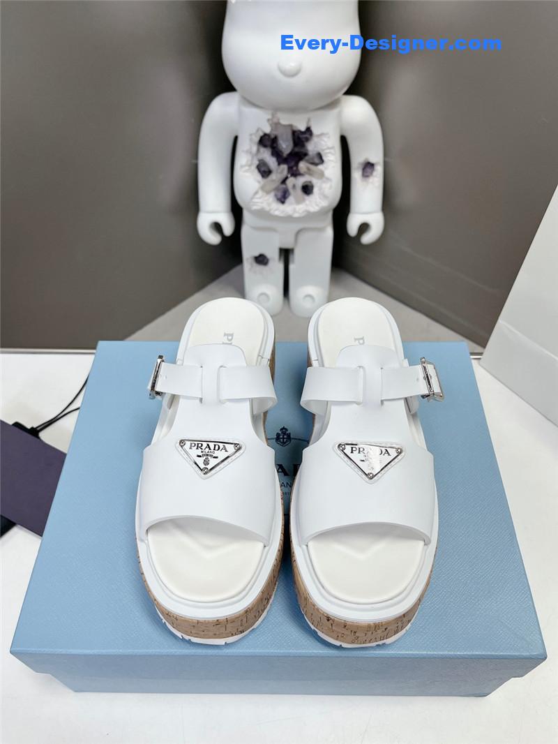 Pra*a zigzag roman braid platform rubber sandals