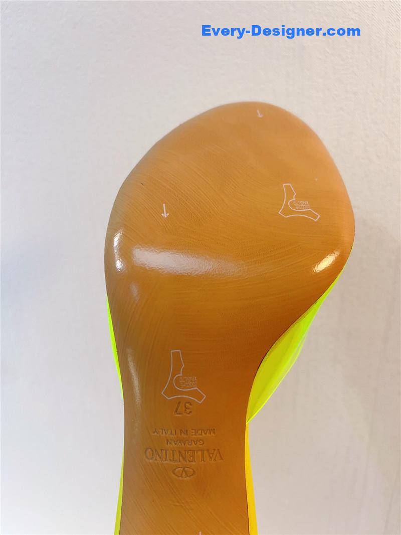 Va1e*ntin0 spring summer all-match high-heeled slippers