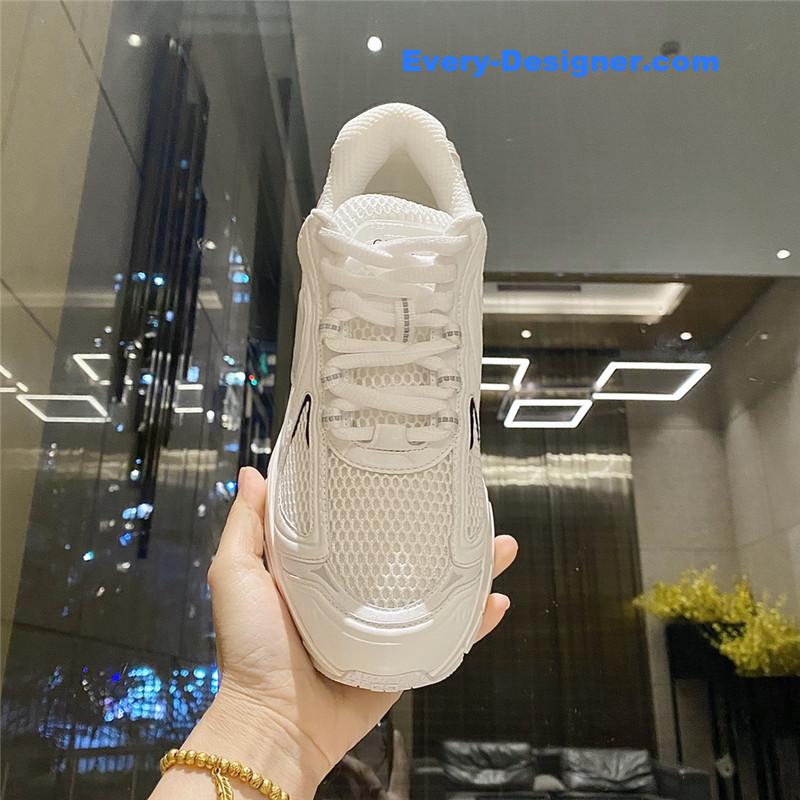 Givenchy spring and summer show new sports shoes