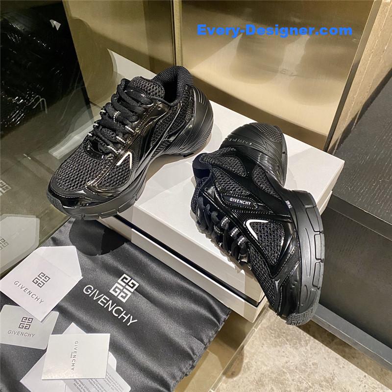 Givenchy spring and summer show new sports shoes