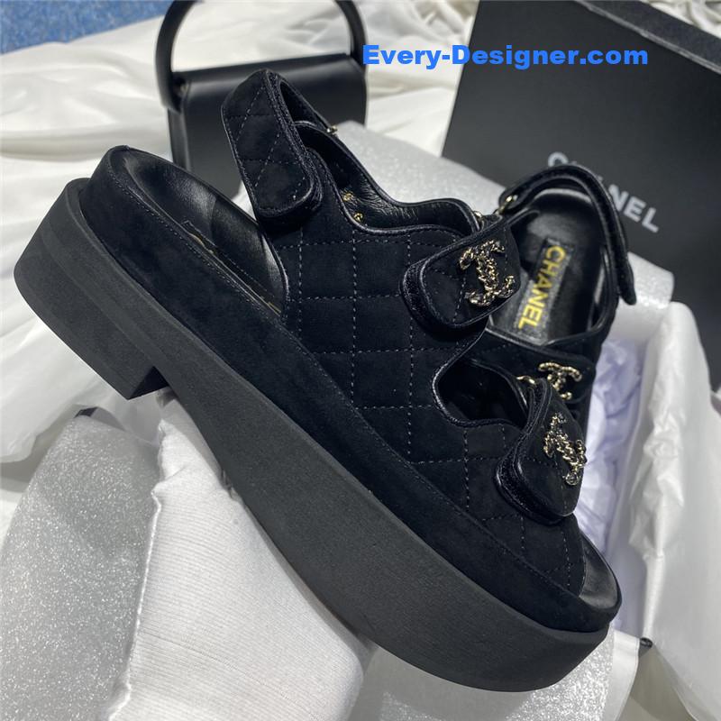 CC bow beach sandals