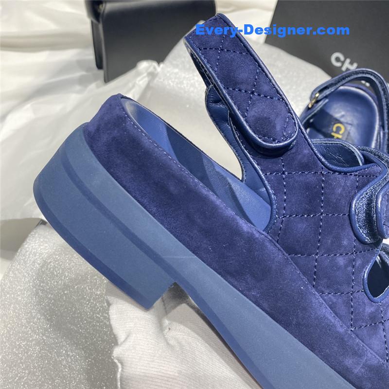 CC bow beach sandals