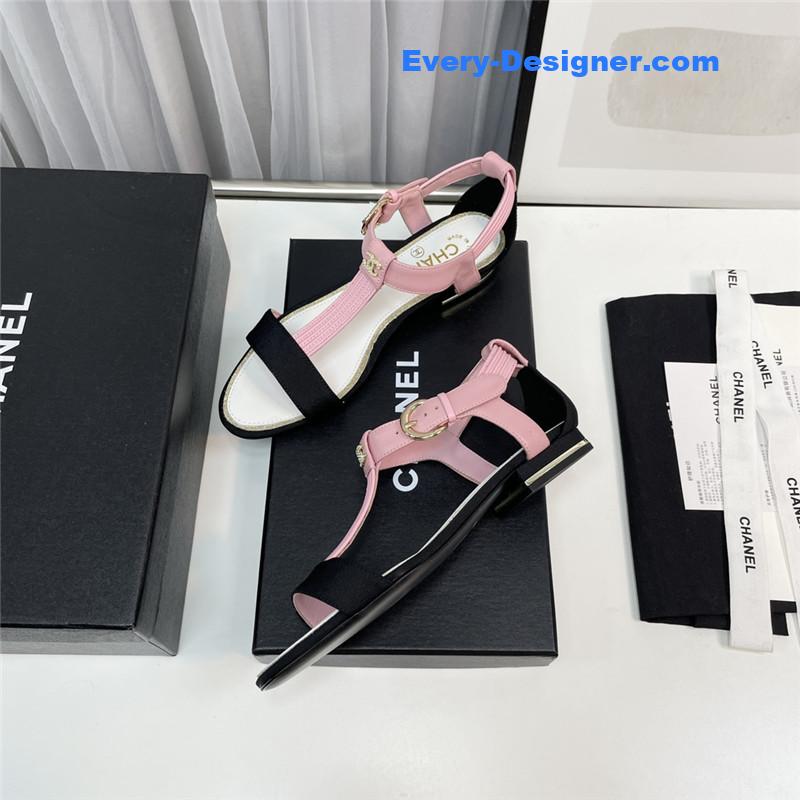 CC classic chain accessories sandals