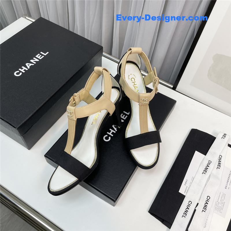 CC classic chain accessories sandals