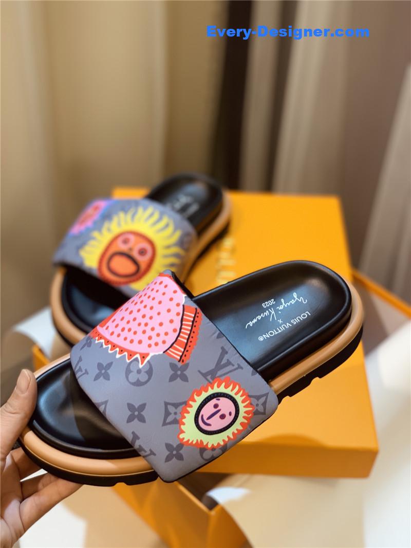 l0vis Vvtt0n lv couple slippers