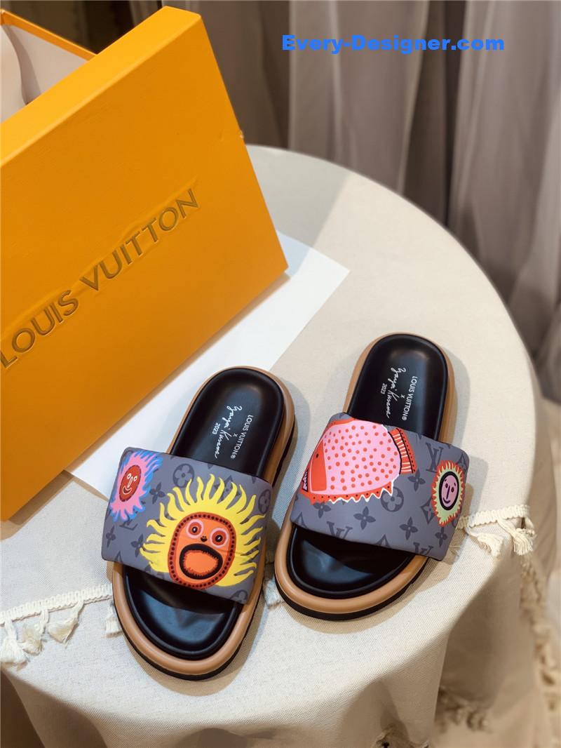 louis vuitton LV couple slippers