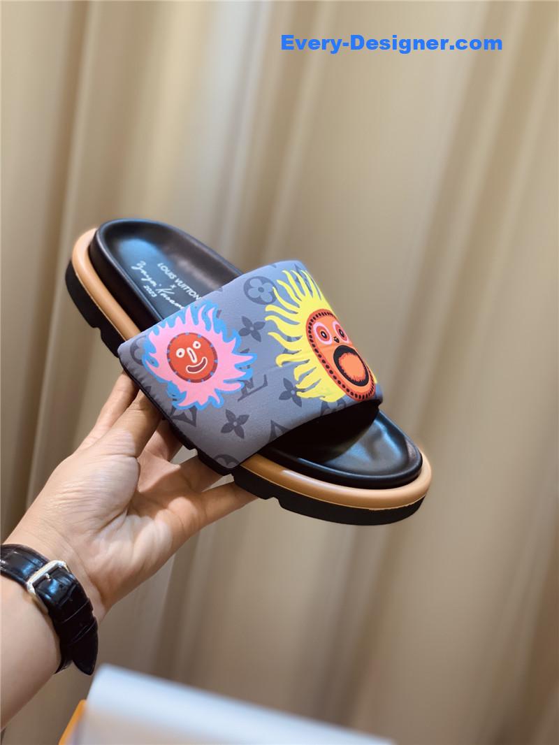 l0vis Vvtt0n lv couple slippers