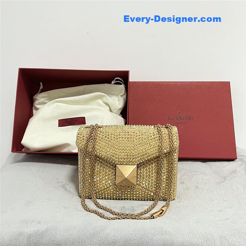 Va1e*ntin0 one stud crystal micro bag