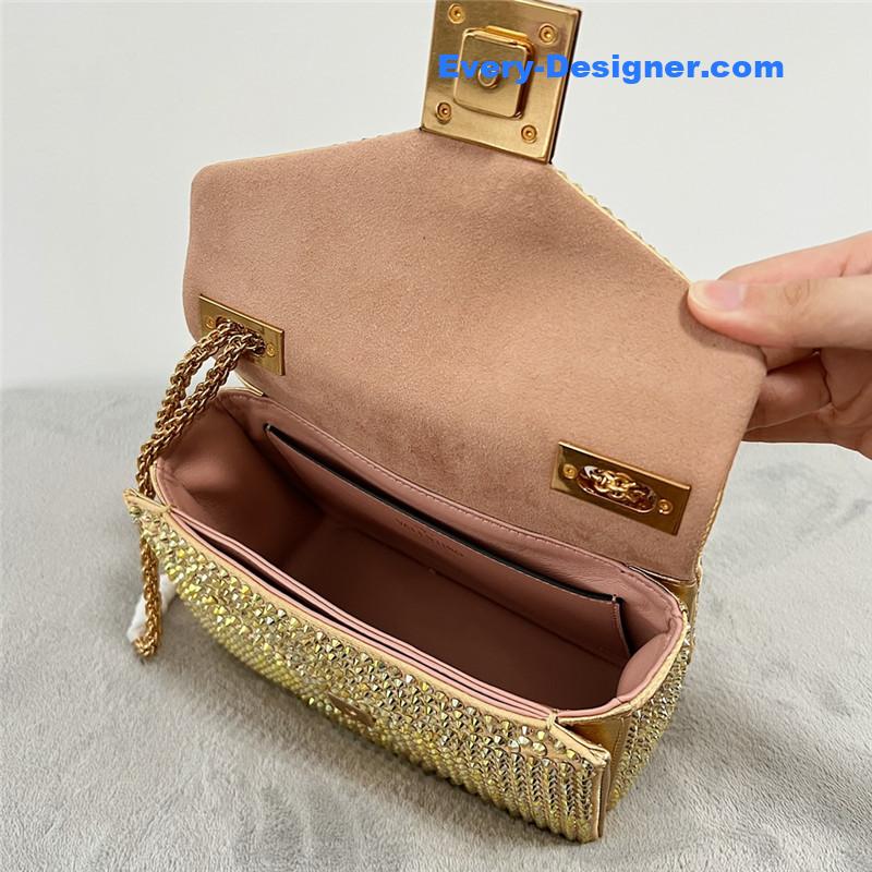 Va1e*ntin0 one stud crystal micro bag