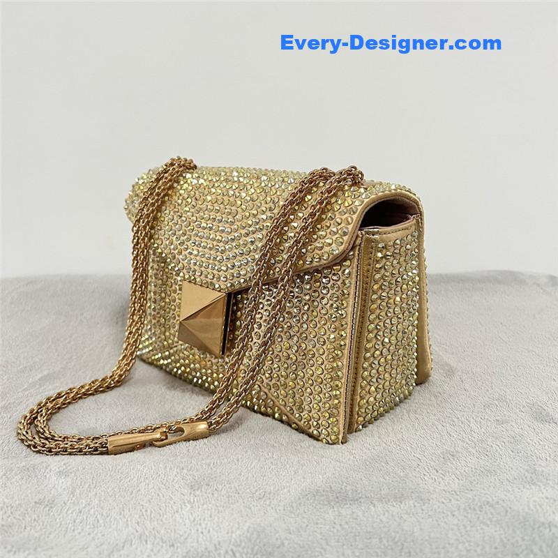 Va1e*ntin0 one stud crystal micro bag