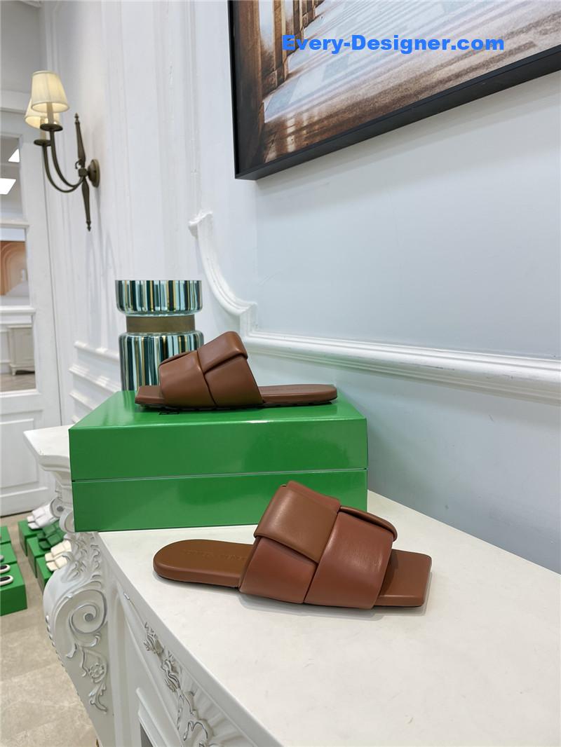 Bottega Veneta PATCH slides