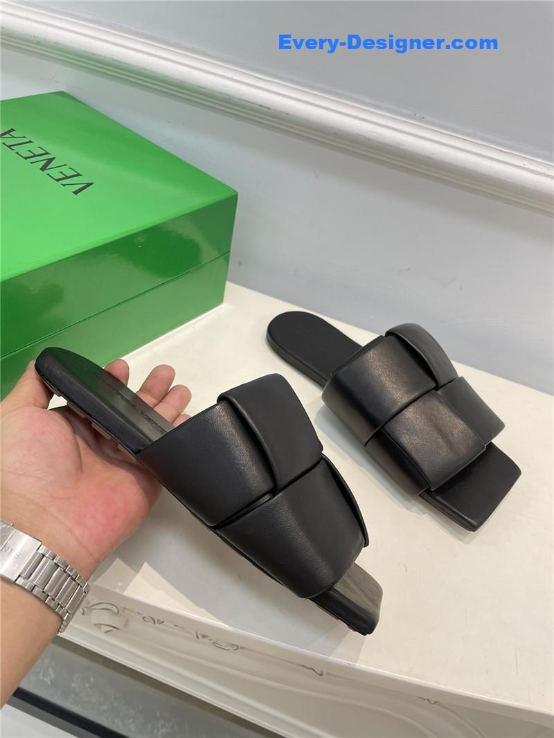 b0tt*ga Ven*ta patch slides