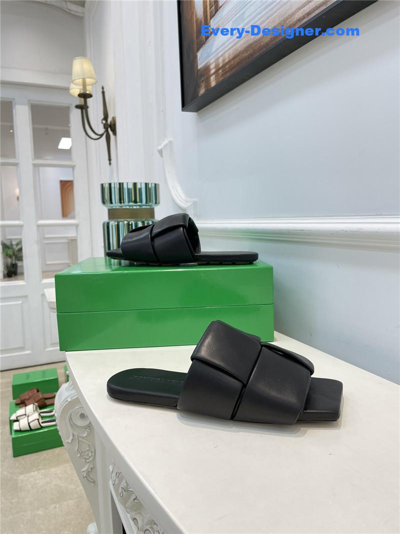 Bottega Veneta PATCH slides