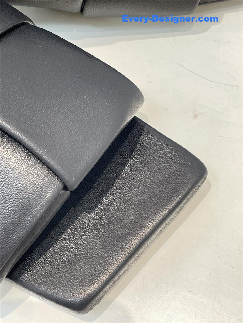 b0tt*ga Ven*ta patch slides