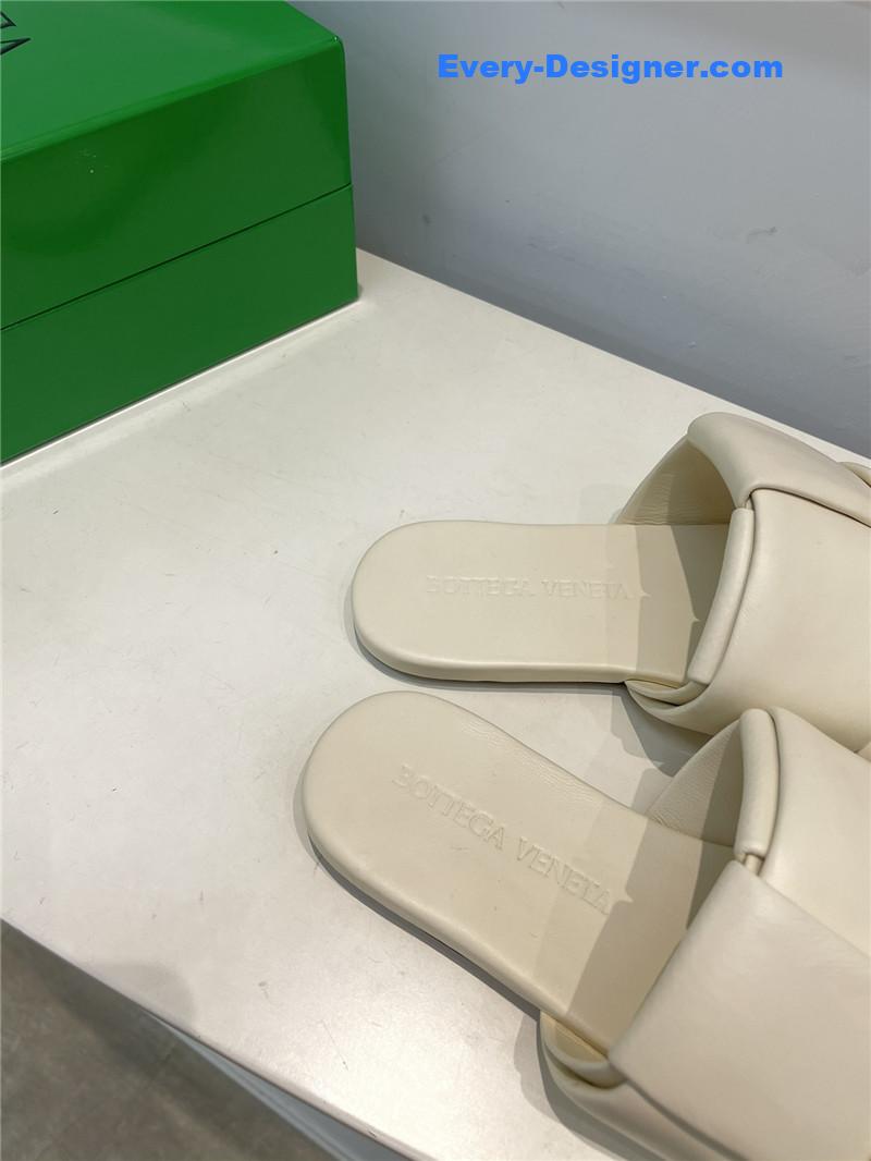 b0tt*ga Ven*ta patch slides