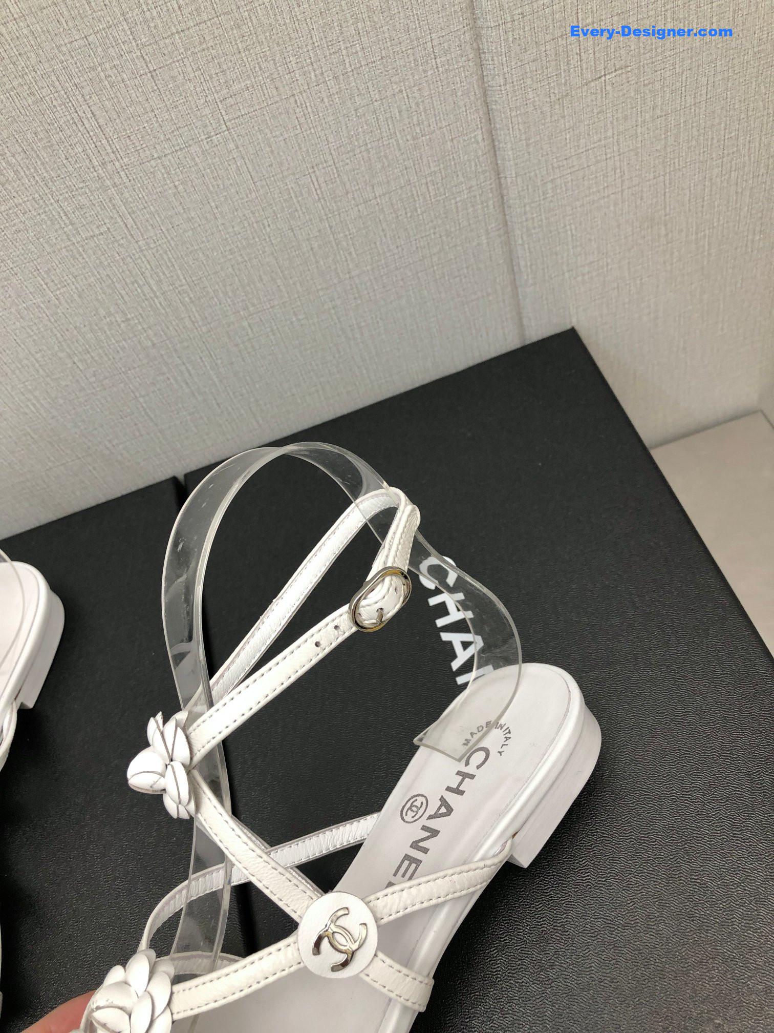 CC classic chain accessories flower sandals