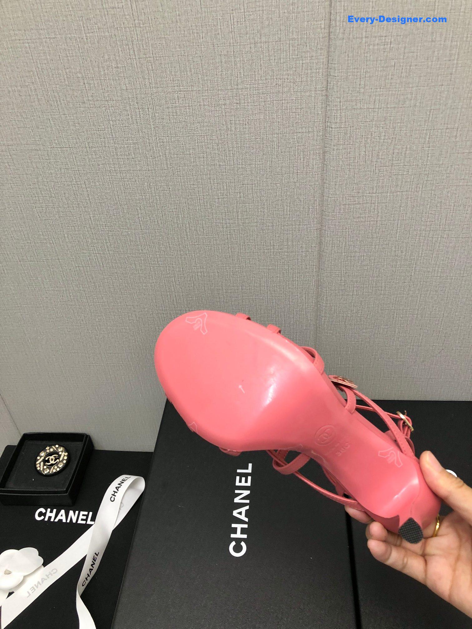 CC classic chain accessories flower sandals