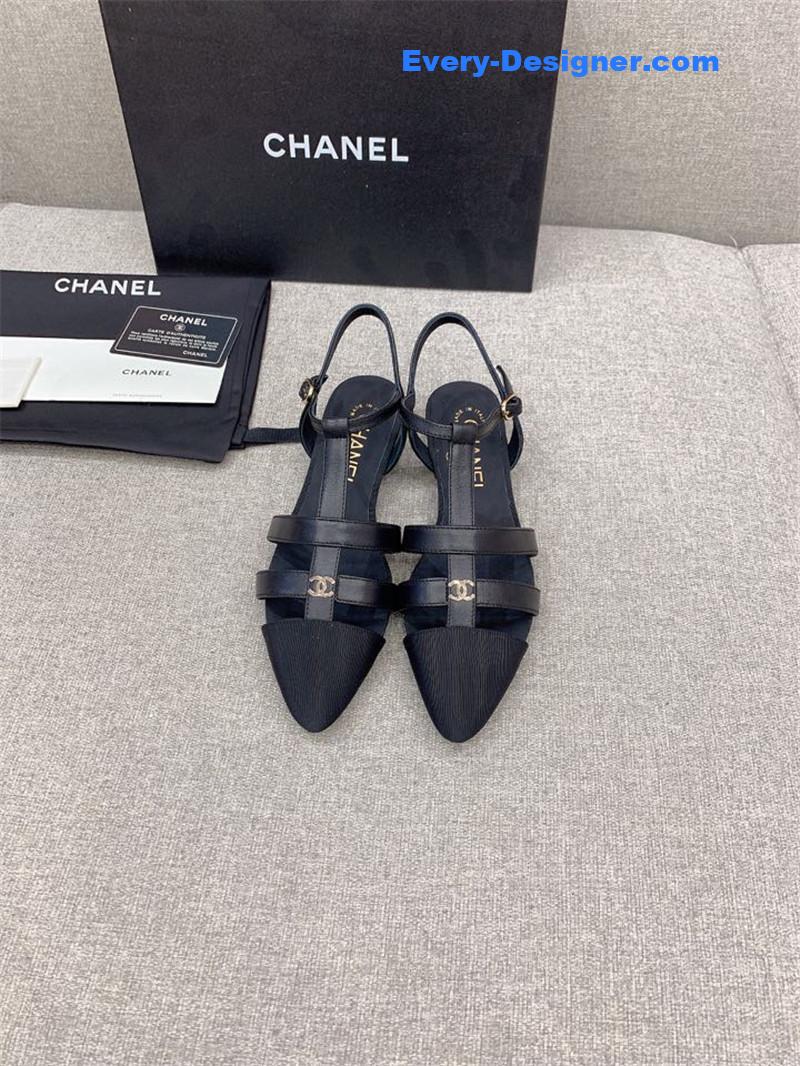 CC new pointed sandals