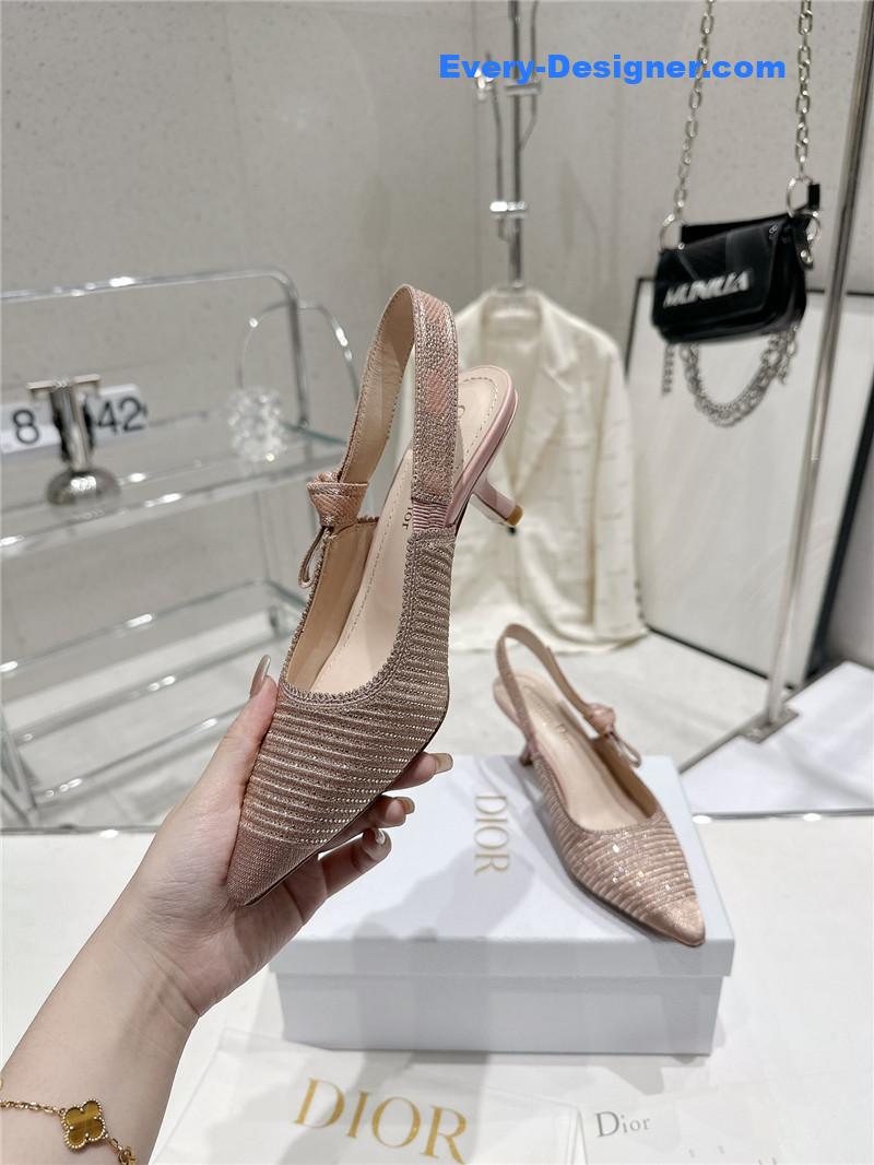 D10r kitten heel high heels