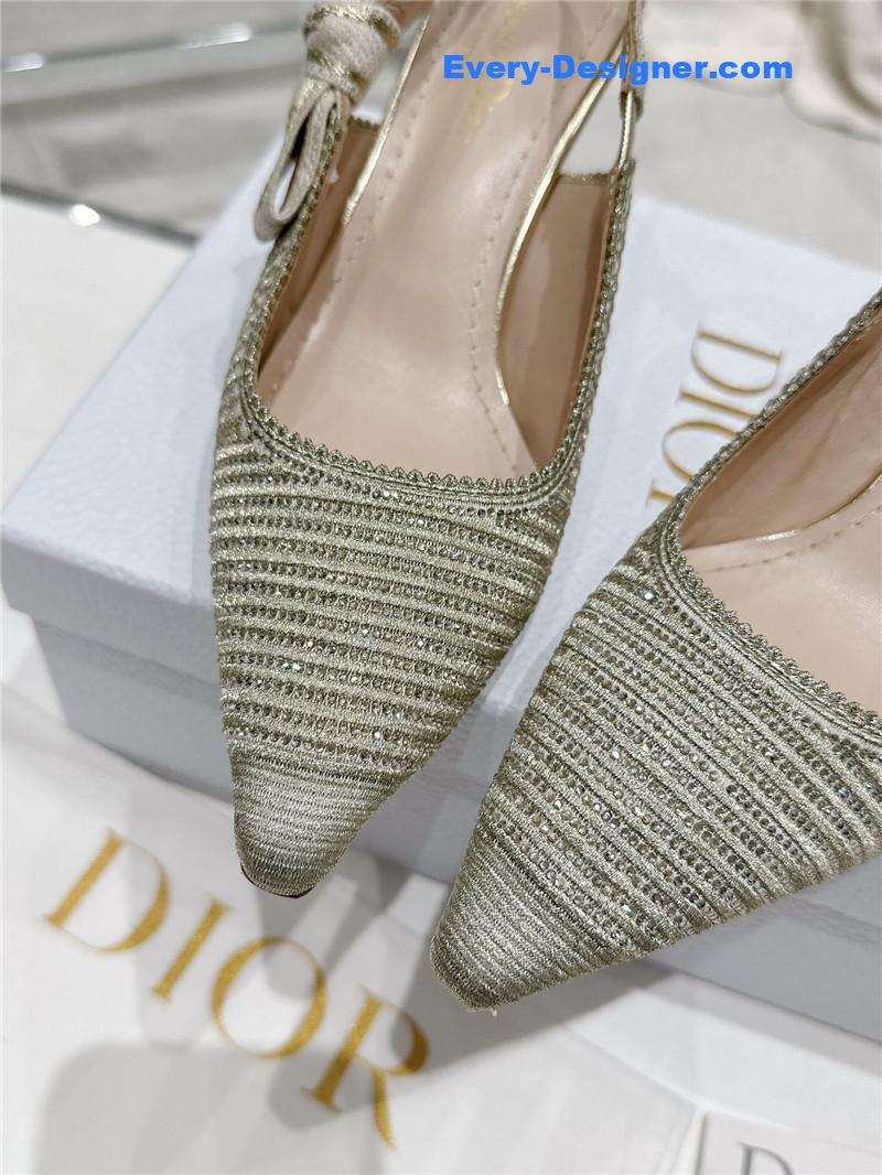 D10r kitten heel high heels