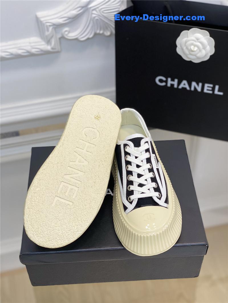 Ch**el platform canvas sneakers