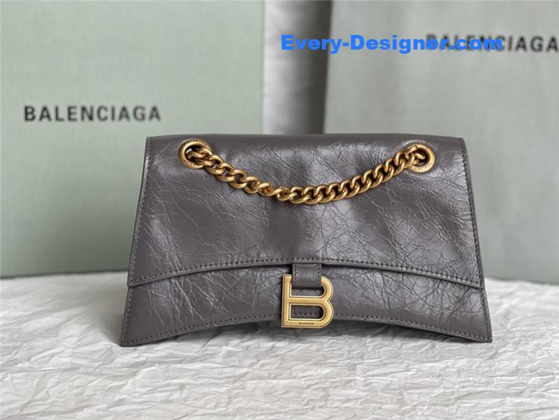Ba1en*iaga crush small chain bag