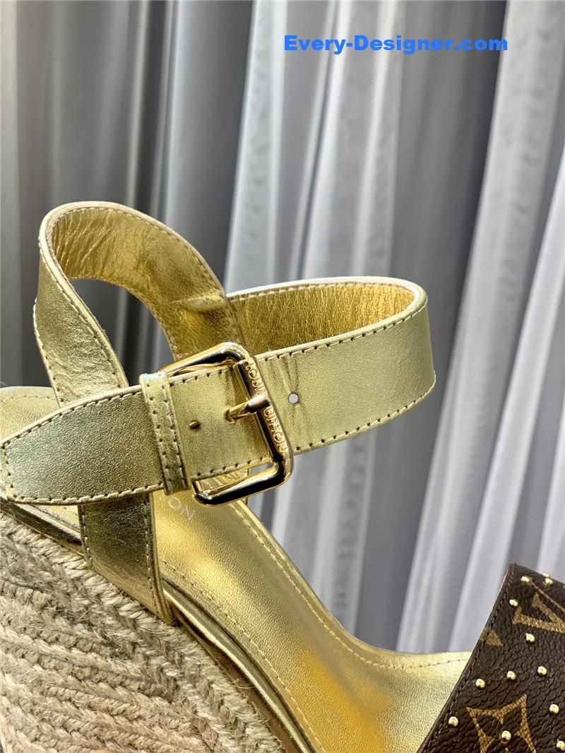 l0vis vvtt0n lv hot D1am0nd wedge sandals