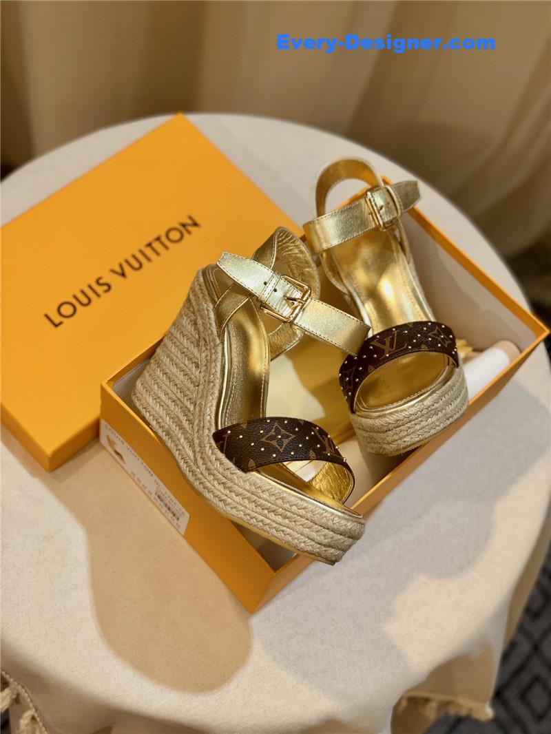 l0vis vvtt0n lv hot D1am0nd wedge sandals